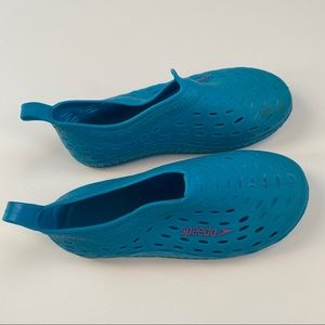 Speedo Slip On Water Shoes Size 9 Blue